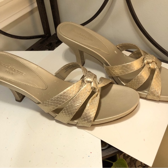 Liz Claiborne Gold Mules Size 9 - Picture 1 of 12
